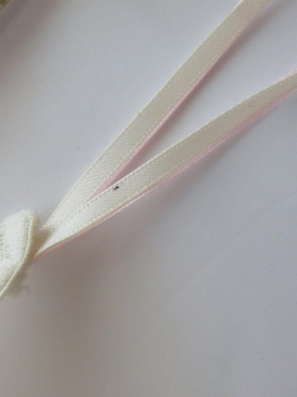 Vintage 2000s Victoria's Secret Flower Applique Underwire Bra, Sheer Ivory Mesh - Picture 5 of 5